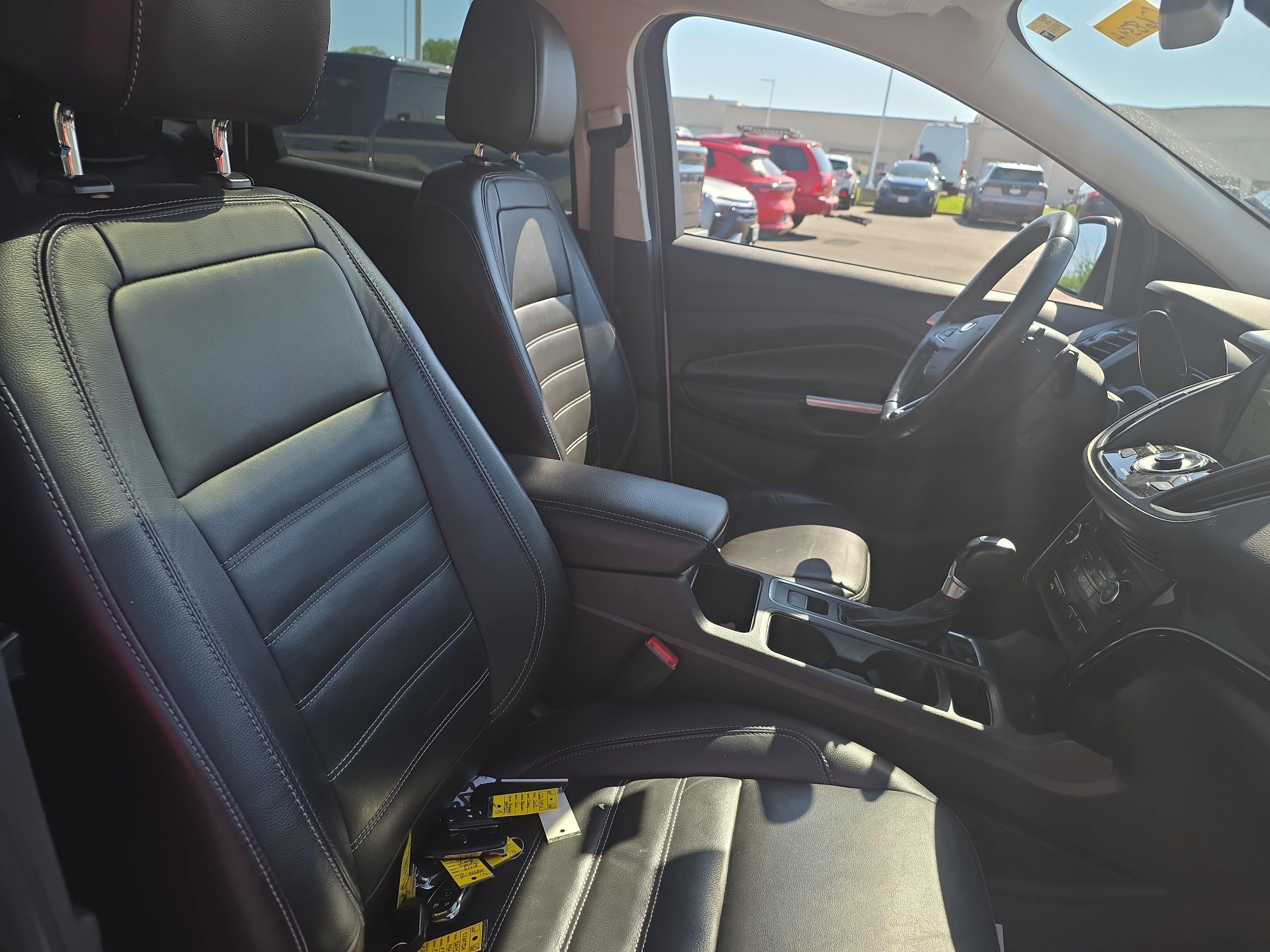 Used 2017 Ford Escape Titanium image 10