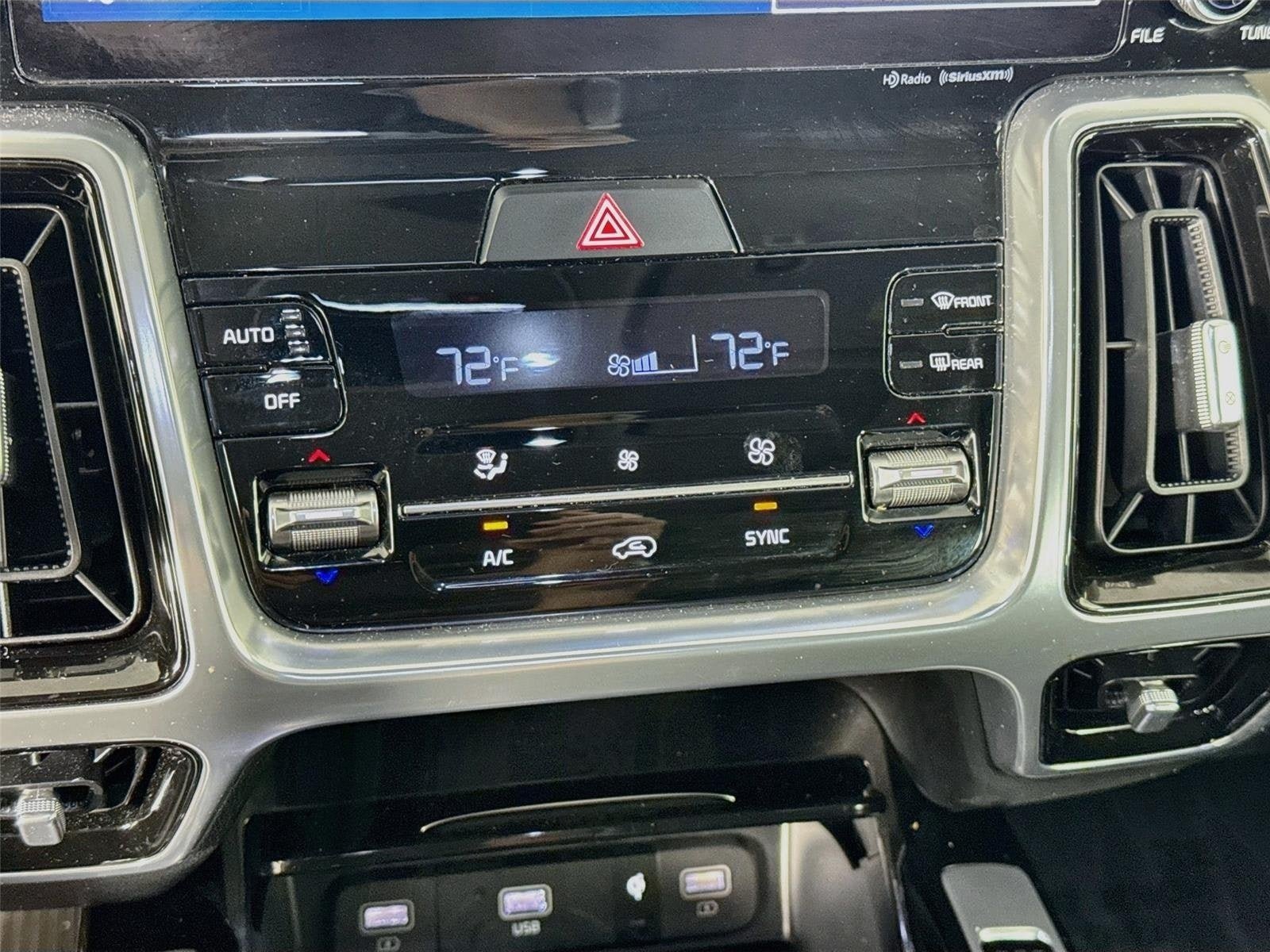 Certified 2023 Kia Sorento SX FWD image 18