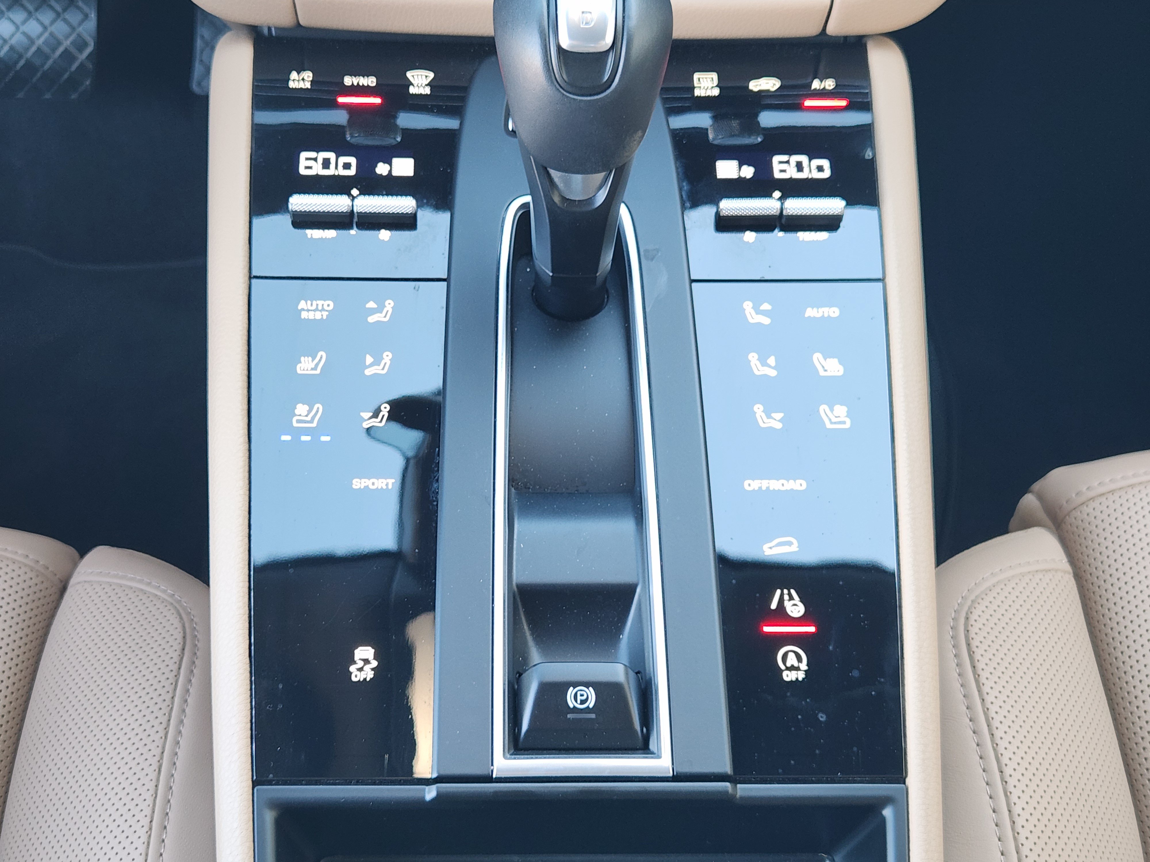 Certified 2026 Porsche Macan AWD/4WD image 19