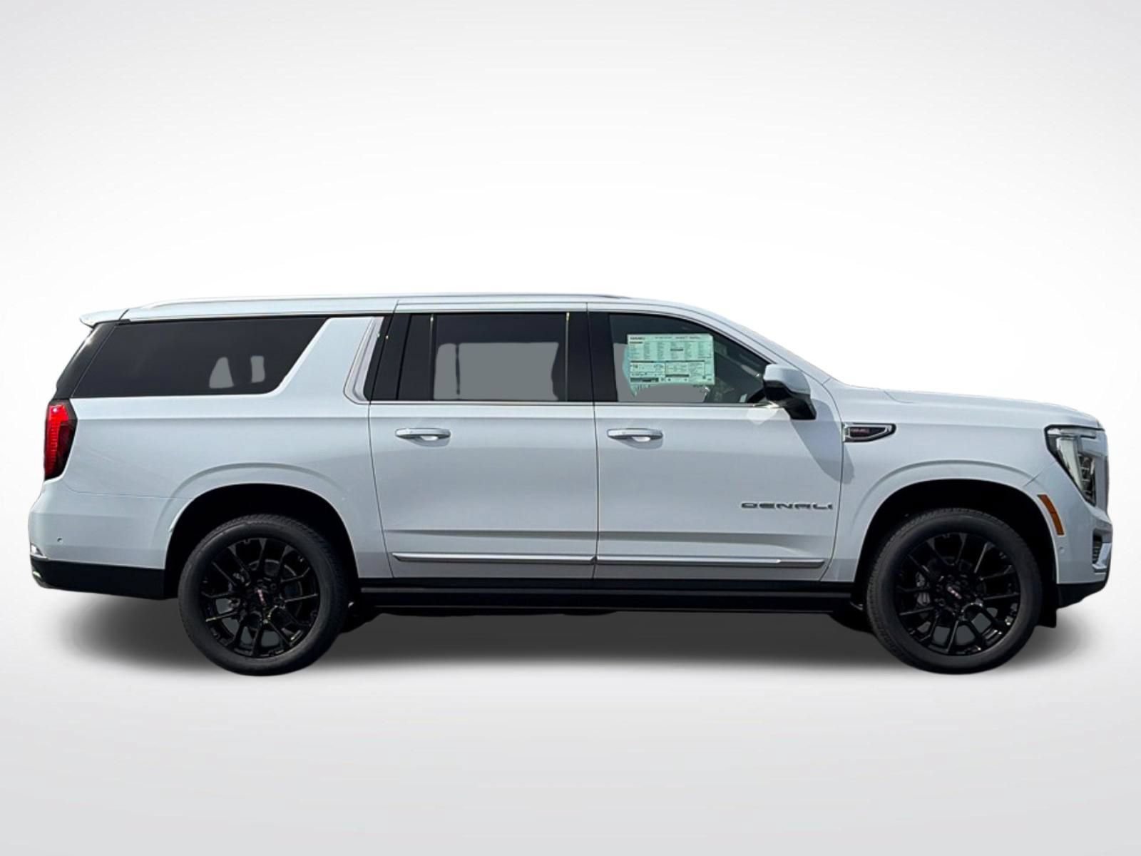 New 2026 GMC Yukon XL Denali w/ Denali Reserve Package AWD/4WD image 8