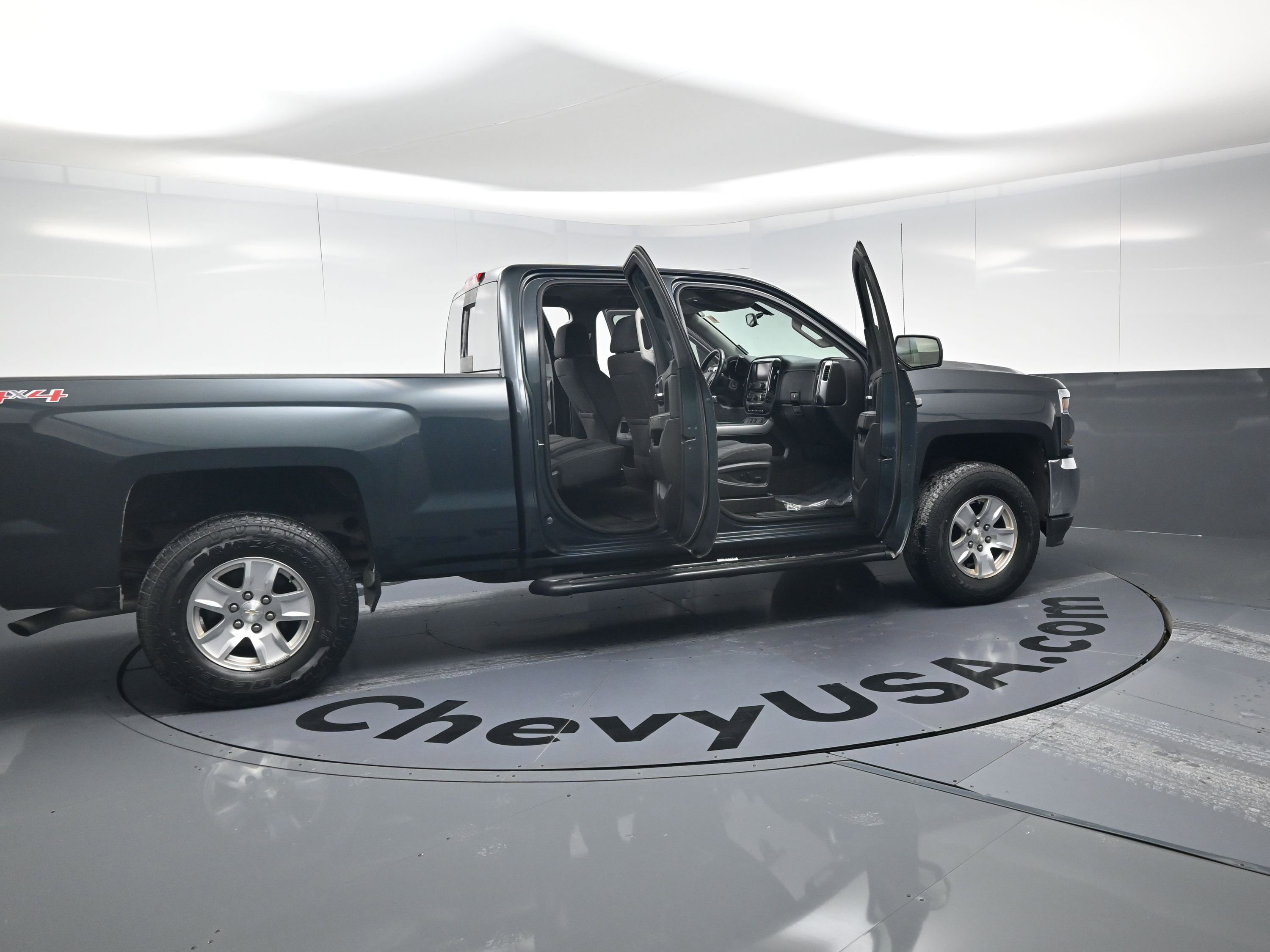 Used 2017 Chevrolet Silverado 1500 LT w/ All Star Edition image 25