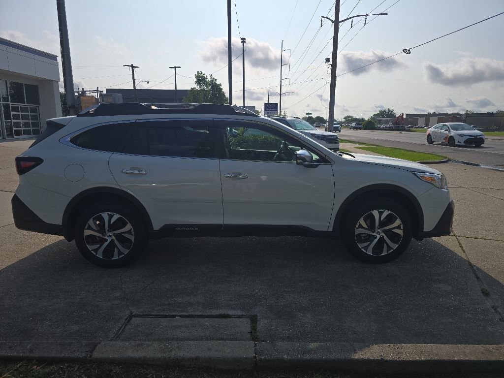 Used 2022 Subaru Outback Touring XT AWD/4WD image 3