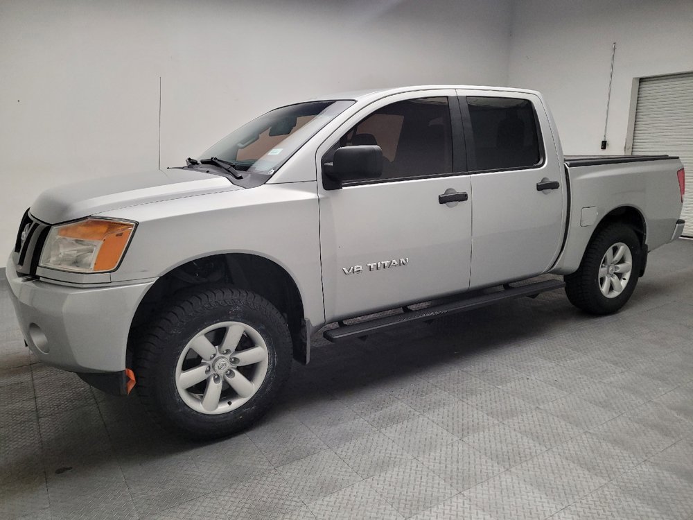 Used 2015 Nissan Titan S w/ S Popular Equipment Package RWD image 2