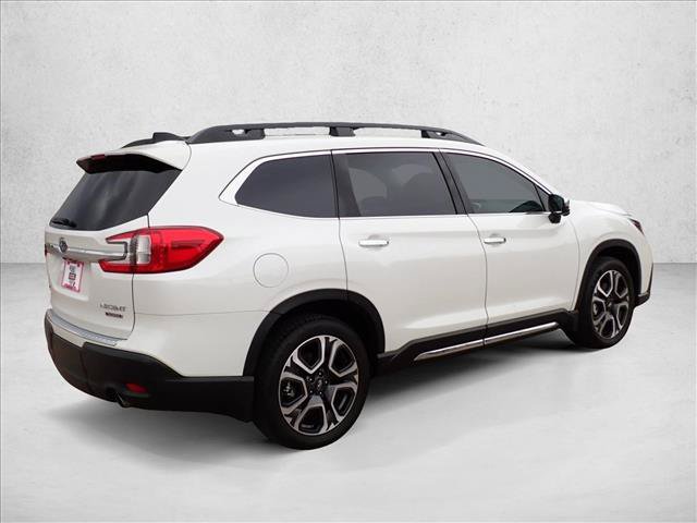 Used 2023 Subaru Ascent Touring AWD/4WD image 4