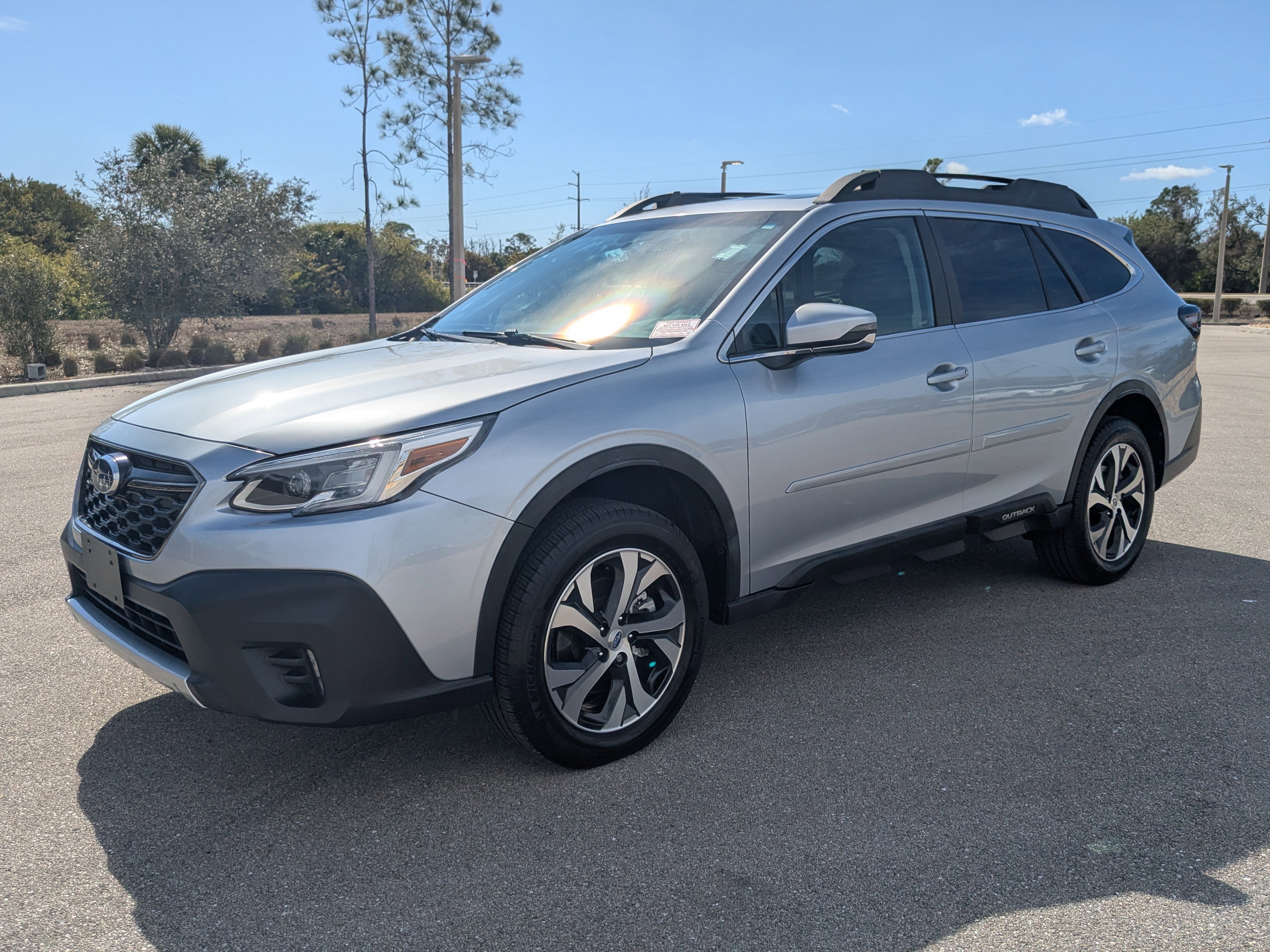 Used 2020 Subaru Outback Limited image 9