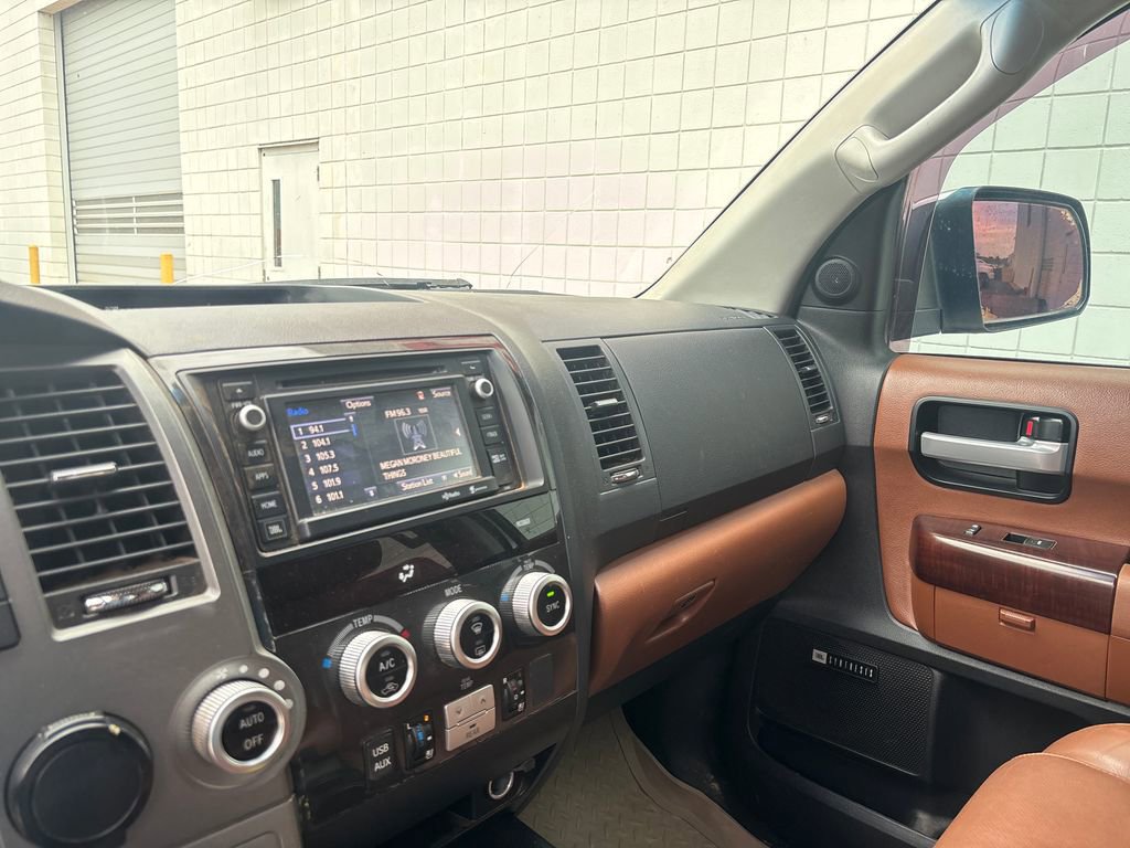 Used 2014 Toyota Sequoia Platinum RWD image 13