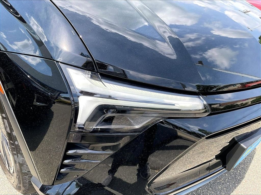Used 2024 Chevrolet Blazer EV LT AWD/4WD image 31