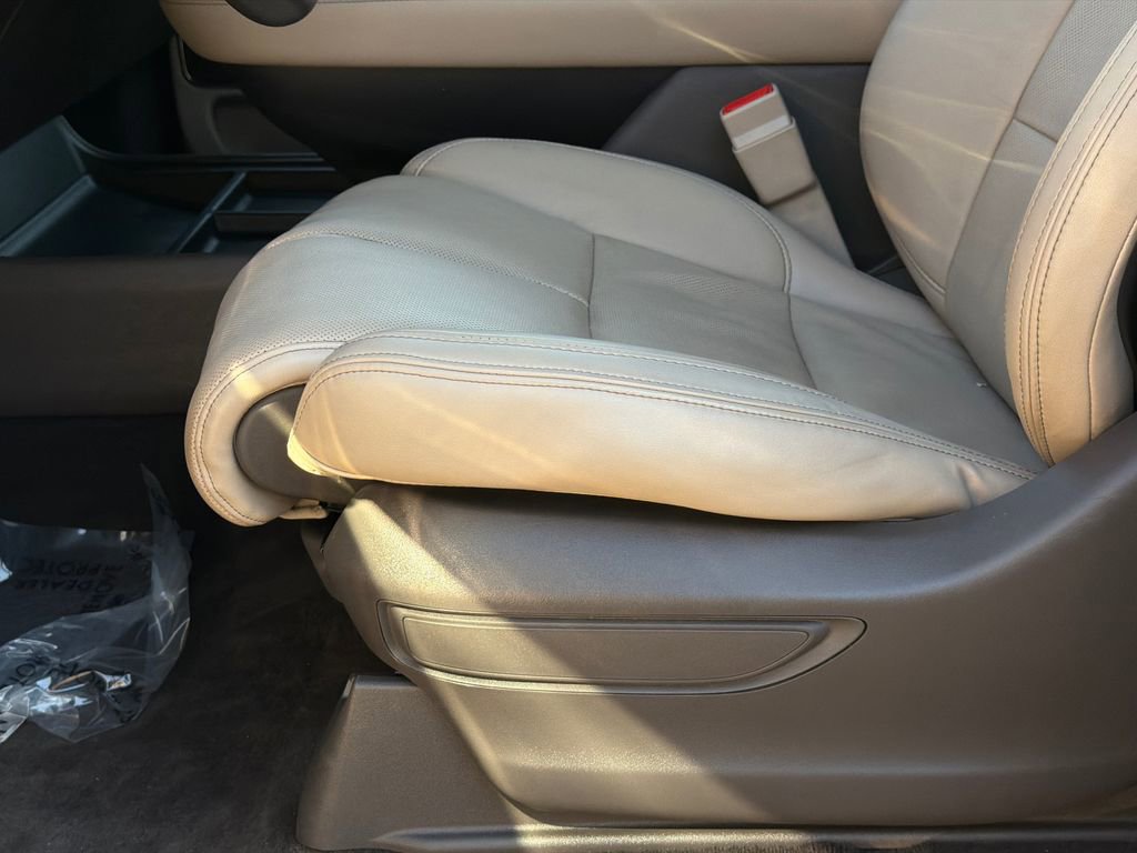 Used 2022 Lincoln Navigator L Reserve image 20