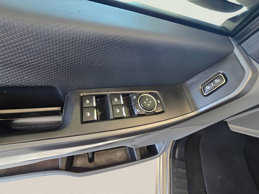 Used 2021 Ford F150 XLT image 41