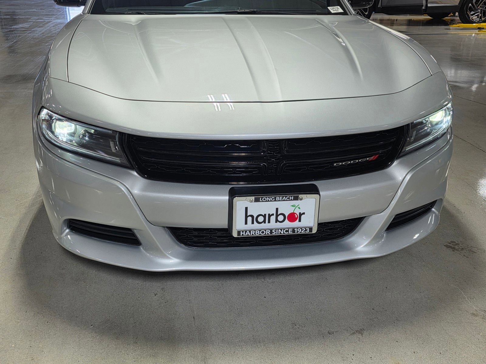Used 2023 Dodge Charger SXT image 9