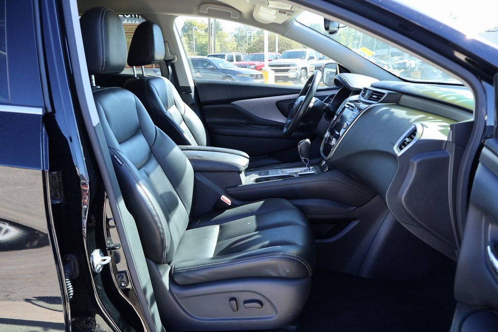 Used 2023 Nissan Murano SV image 8