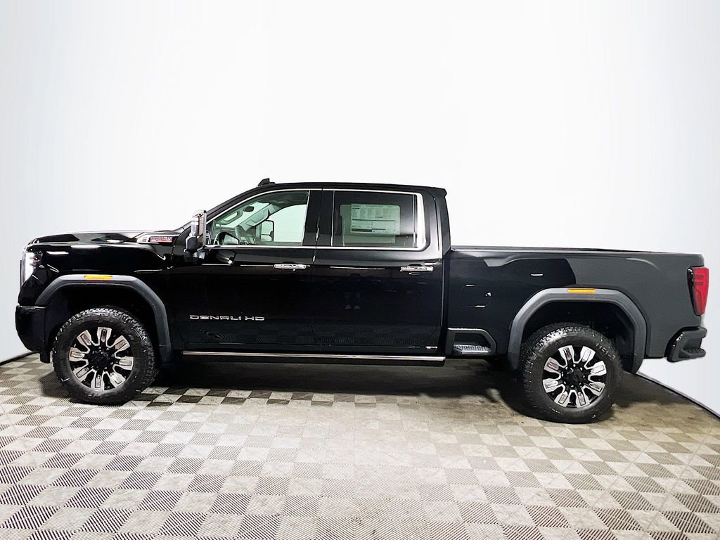 New 2026 GMC Sierra 3500 Denali w/ Denali Reserve Package image 4