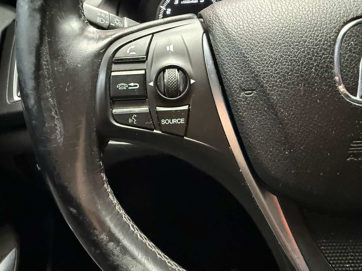 Used 2016 Acura TLX w/ Technology Package FWD image 15