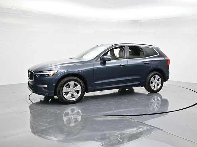 Used 2022 Volvo XC60 B5 Momentum image 6