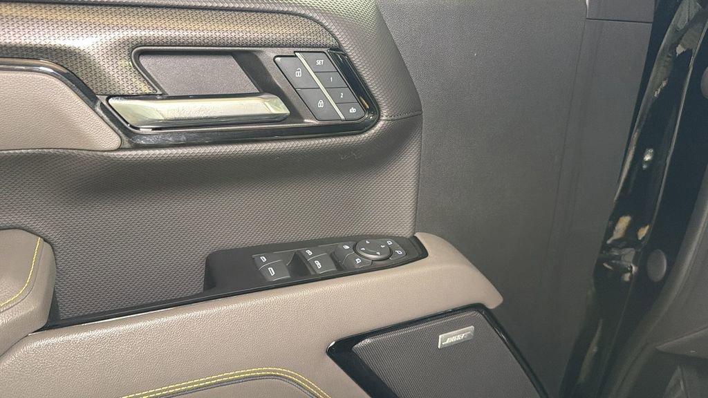 Used 2023 Chevrolet Silverado 1500 ZR2 w/ Technology Package image 23