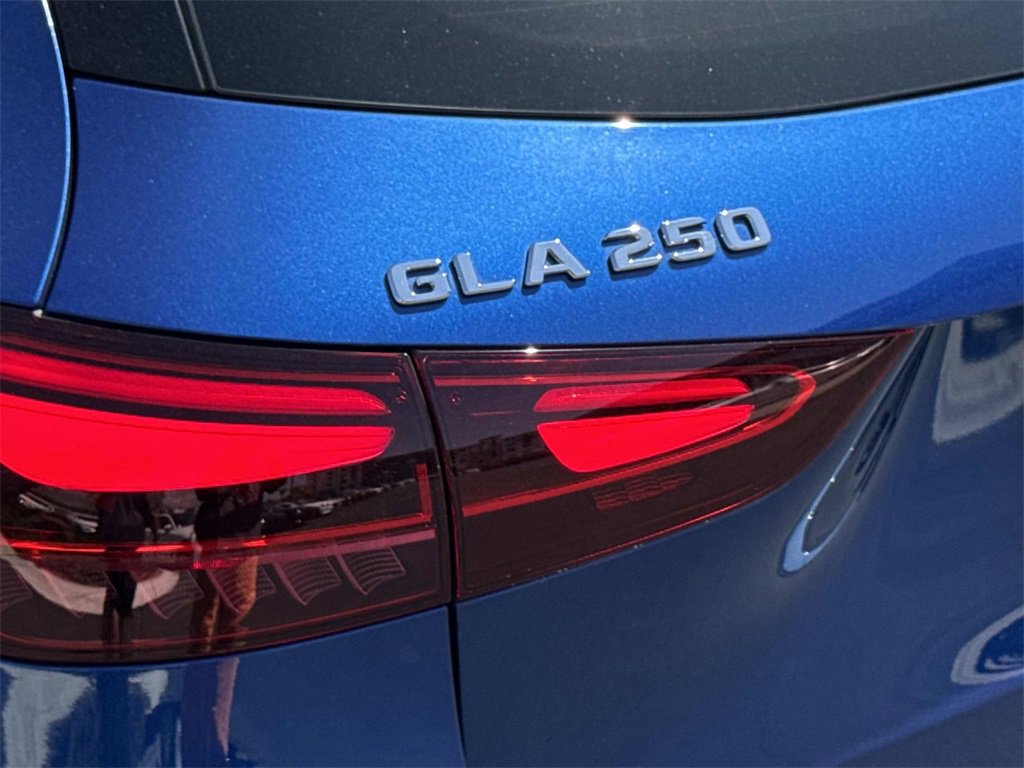 Used 2025 Mercedes-Benz GLA 250 GLA 250 image 18