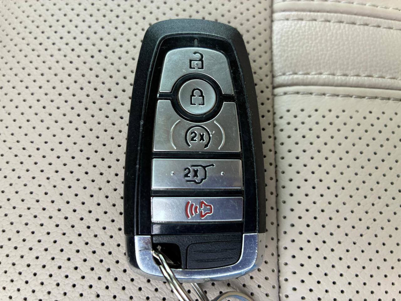 Used 2024 Ford Expedition Limited RWD image 39