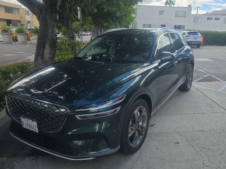 Used 2024 Genesis Electrified GV70 w/ Prestige Package AWD/4WD image 1