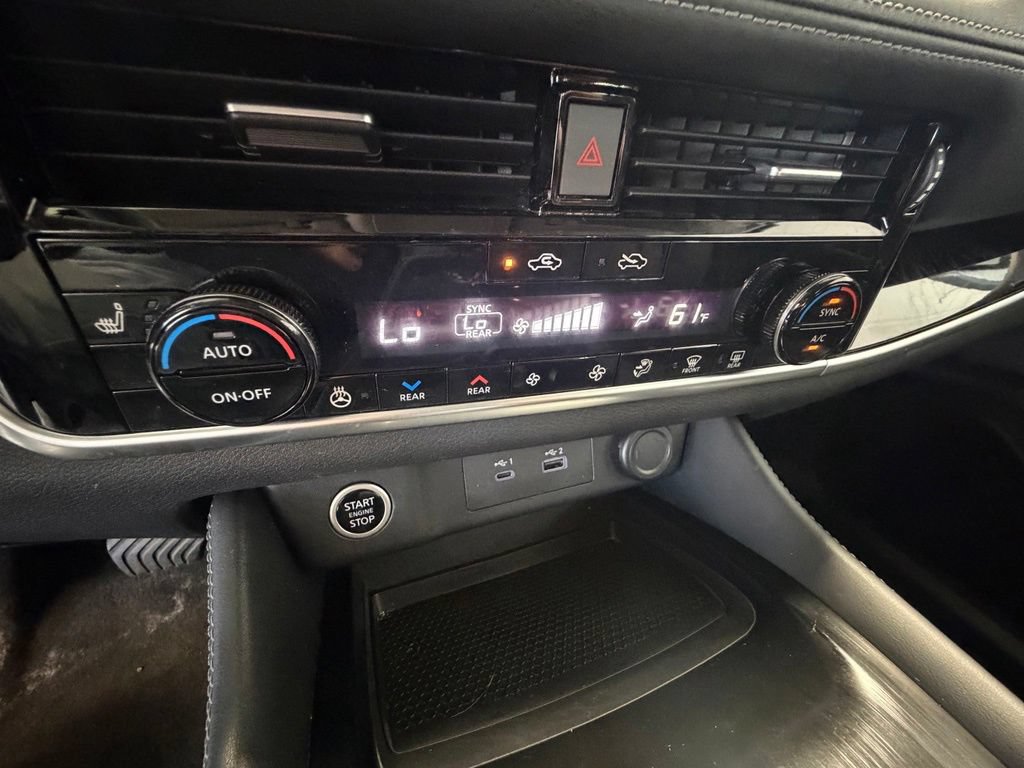 Used 2023 Nissan Rogue SL AWD/4WD image 28