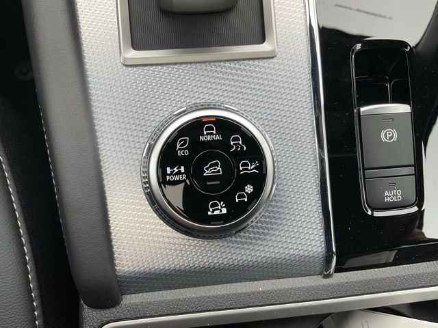 New 2026 Nissan Rogue Platinum AWD/4WD image 25