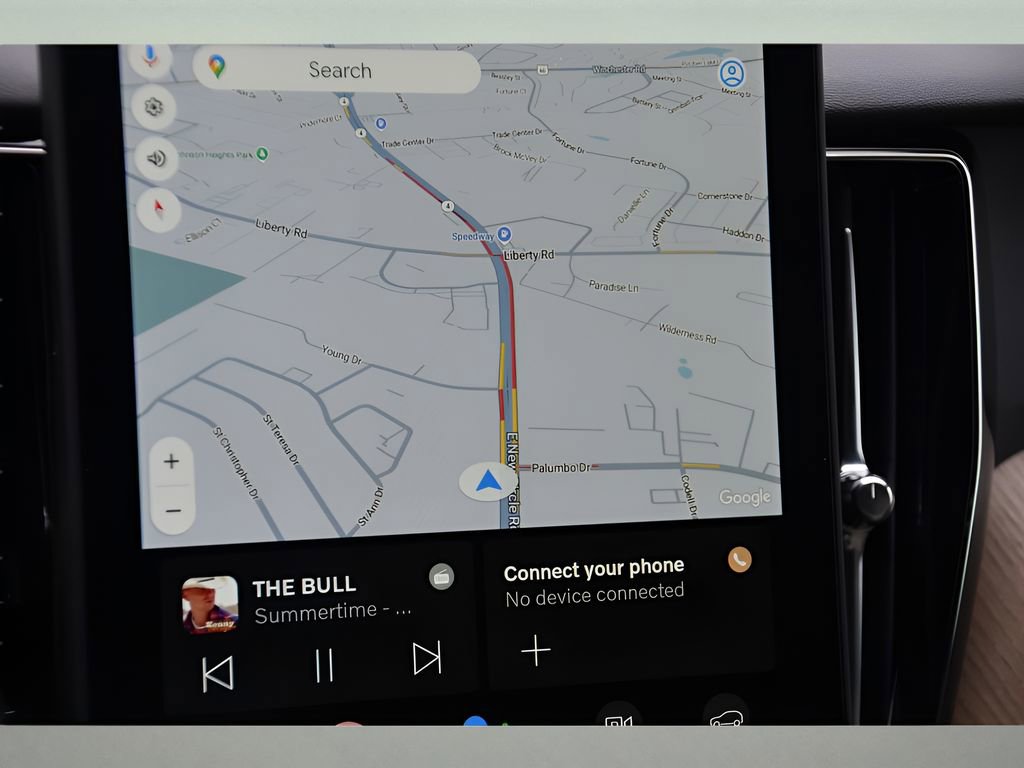 Certified 2026 Volvo XC60 B5 Core w/ Protection Package Premier image 21