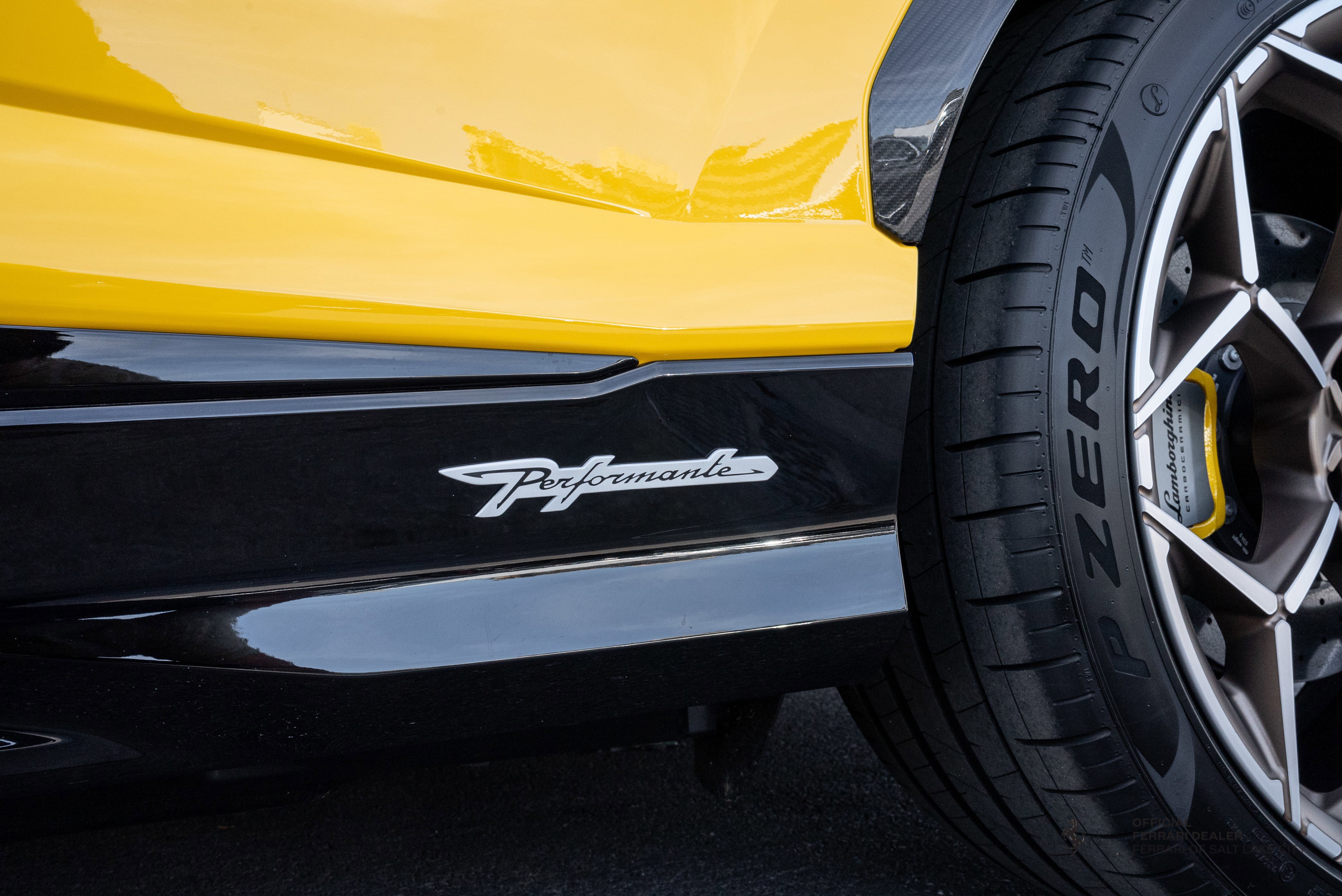 Used 2024 Lamborghini Urus Performante image 38