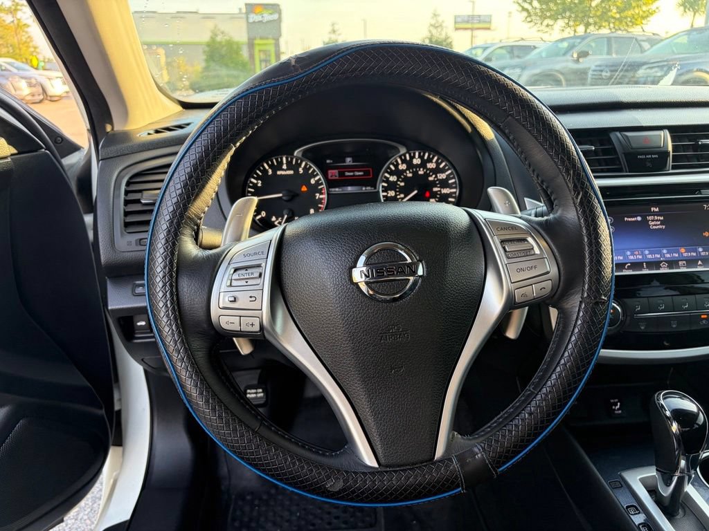 Used 2018 Nissan Altima 2.5 SR w/ SR Midnight Edition FWD image 13