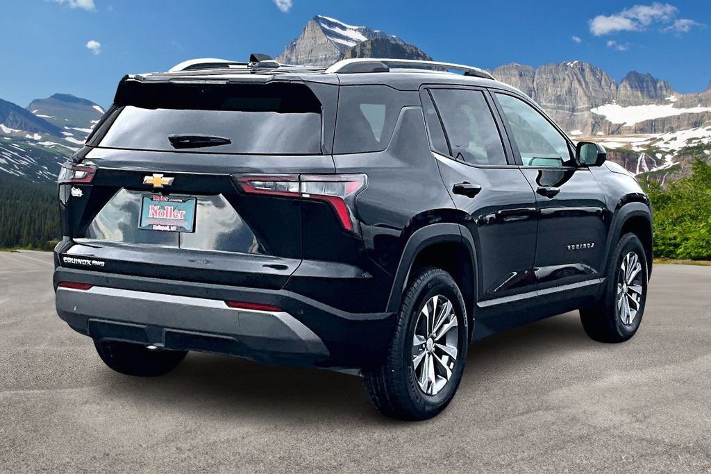 Used 2025 Chevrolet Equinox LT w/ Convenience Package II image 2