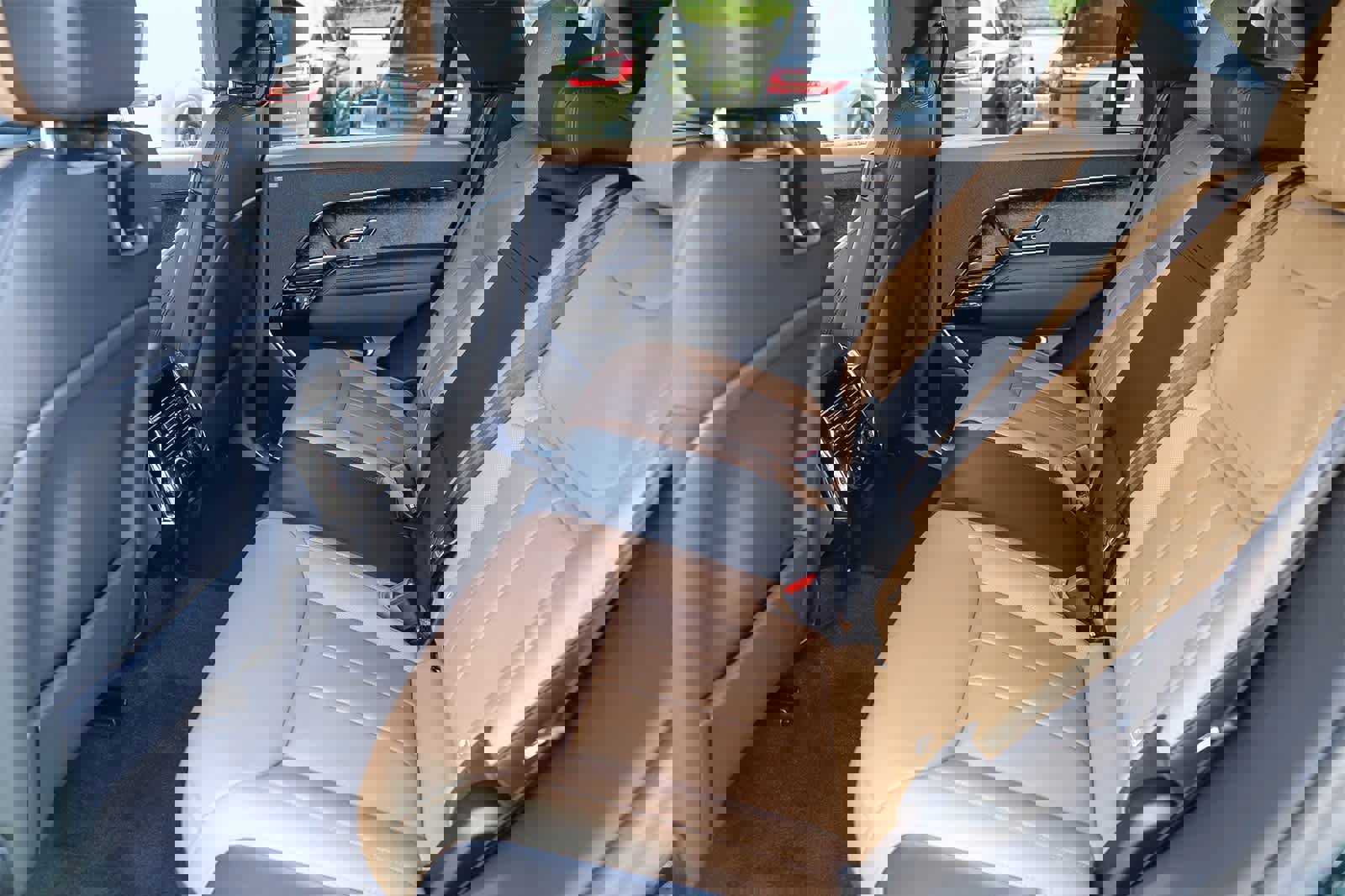 New 2026 Land Rover Range Rover Sport Dynamic SE image 17