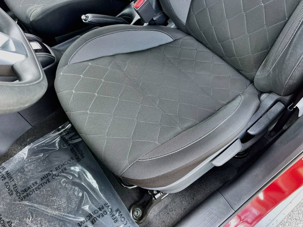 Used 2020 Nissan Kicks SV FWD image 17