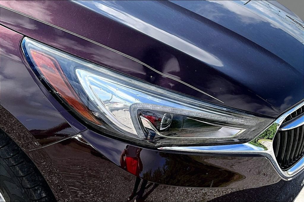 Certified 2018 Buick Enclave Essence w/ Trailering Package FWD image 22