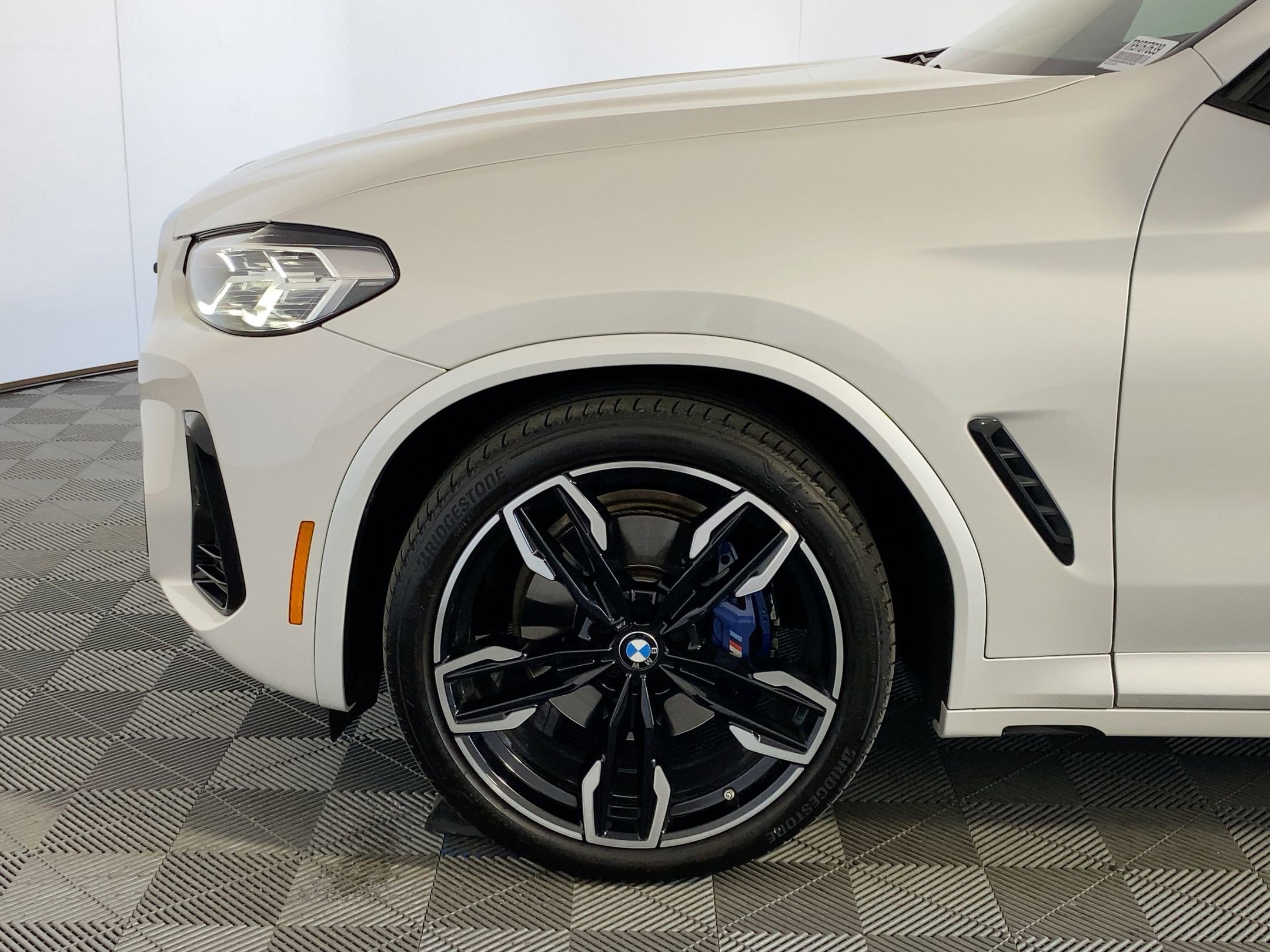 Certified 2024 BMW X3 M40i w/ Premium Package image 9