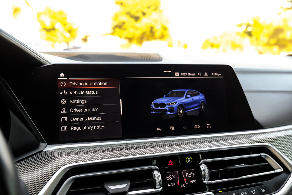 Used 2020 BMW X6 M50i w/ Premium Package AWD/4WD image 32