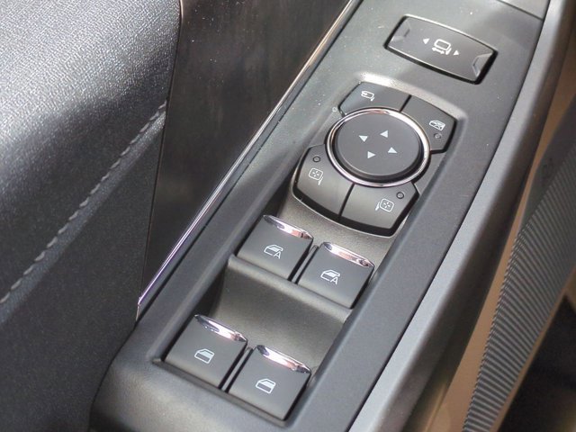 New 2026 Ford F250 4x4 Crew Cab Super Duty image 25