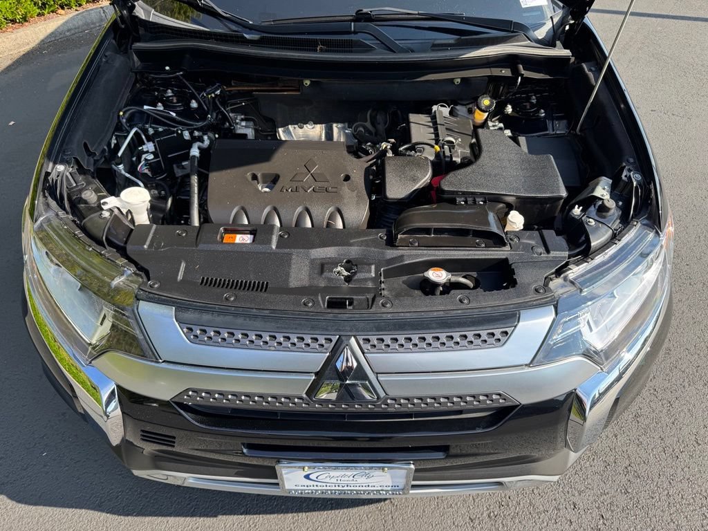 Used 2020 Mitsubishi Outlander ES AWD/4WD image 41