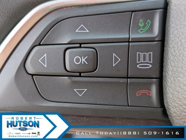 Used 2025 Jeep Grand Cherokee Altitude AWD/4WD image 20