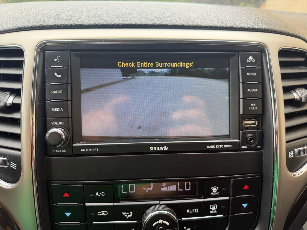Used 2012 Jeep Grand Cherokee Laredo AWD/4WD image 23