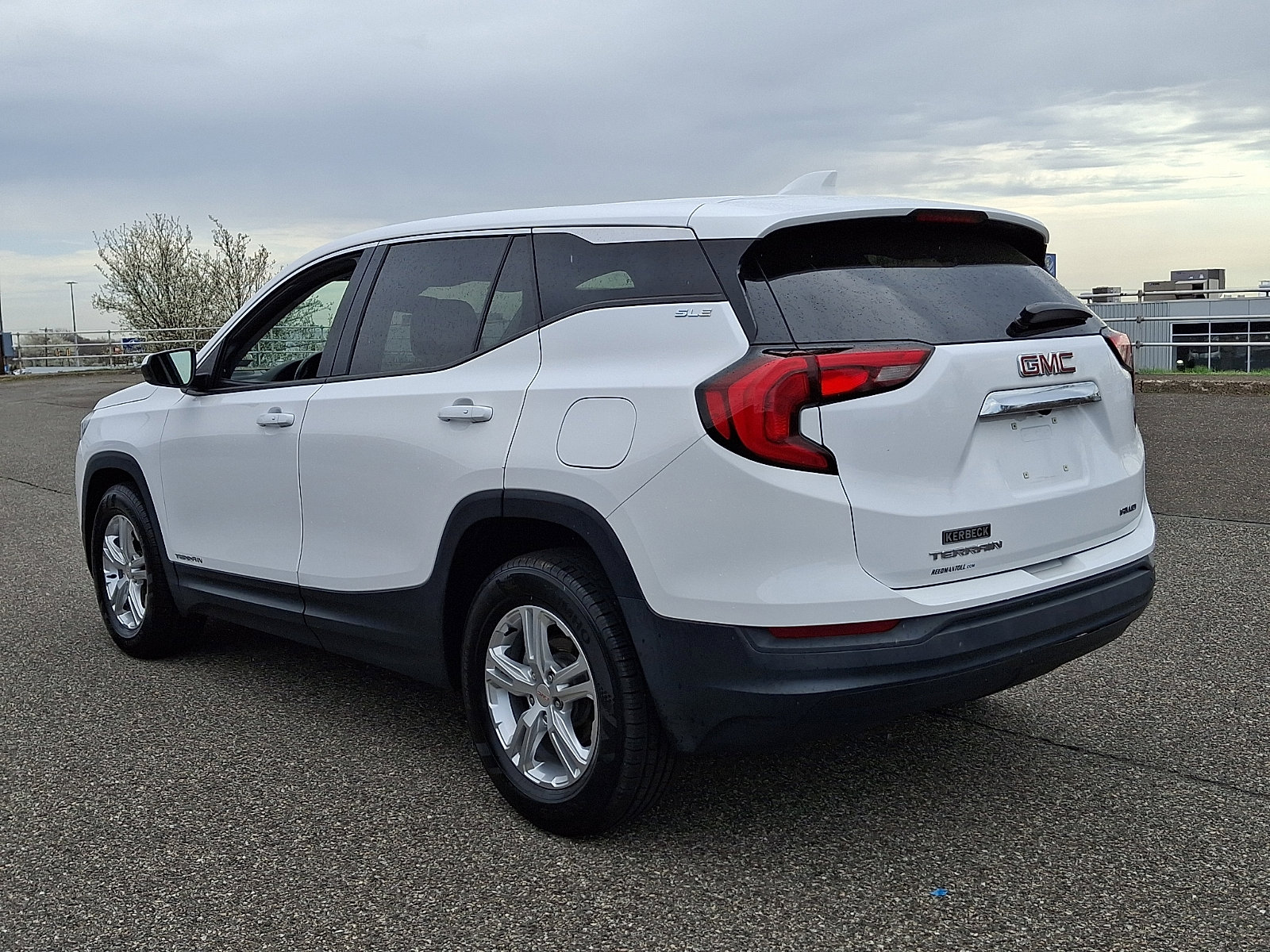 Used 2020 GMC Terrain SLE AWD/4WD image 3