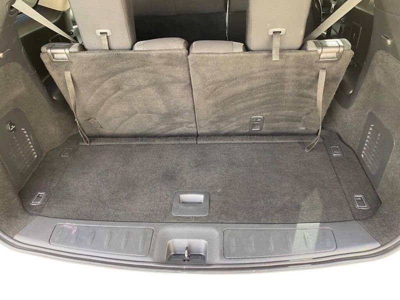 Used 2019 Nissan Pathfinder S image 29