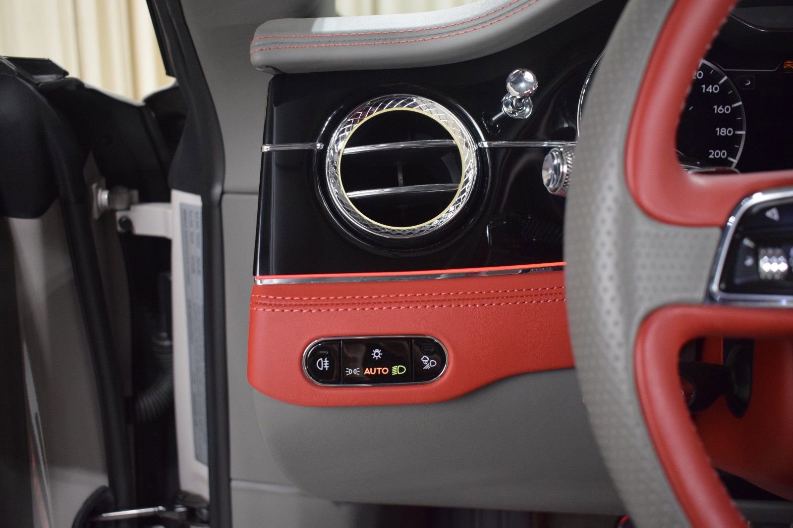 Certified 2020 Bentley Continental GT AWD/4WD image 27