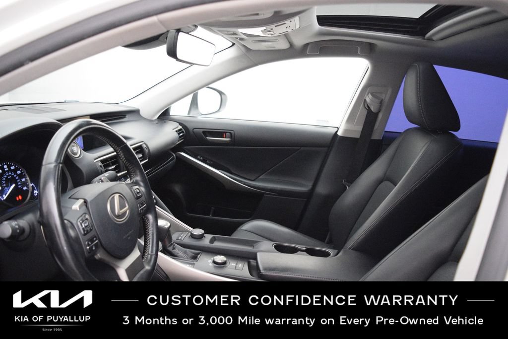 Used 2017 Lexus IS 200t RWD image 10