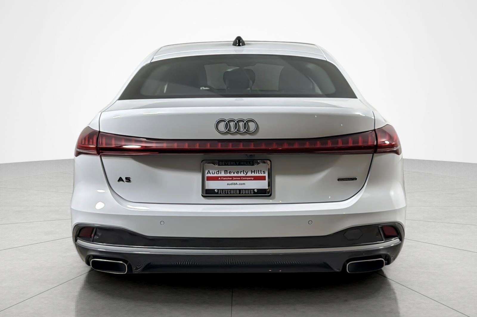 Used 2025 Audi A5 2.0T Premium w/ Convenience Package AWD/4WD image 4