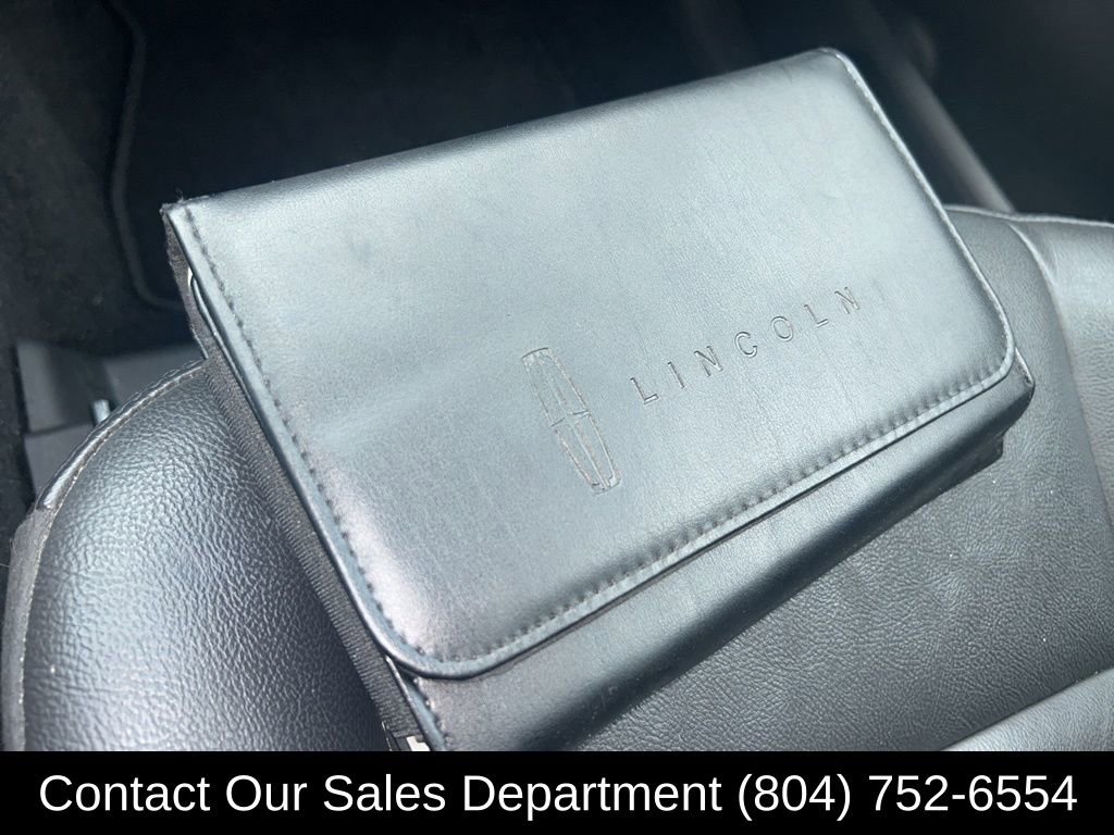 Used 2019 Lincoln MKT AWD image 19