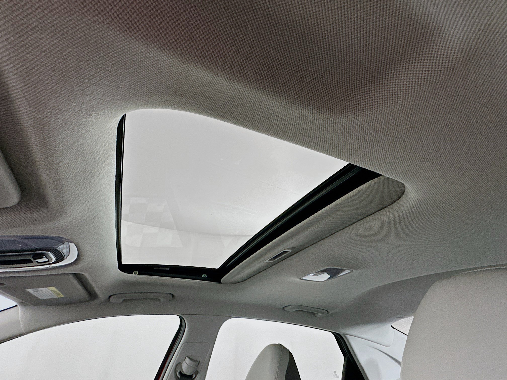 Used 2022 Hyundai Elantra Limited FWD image 26
