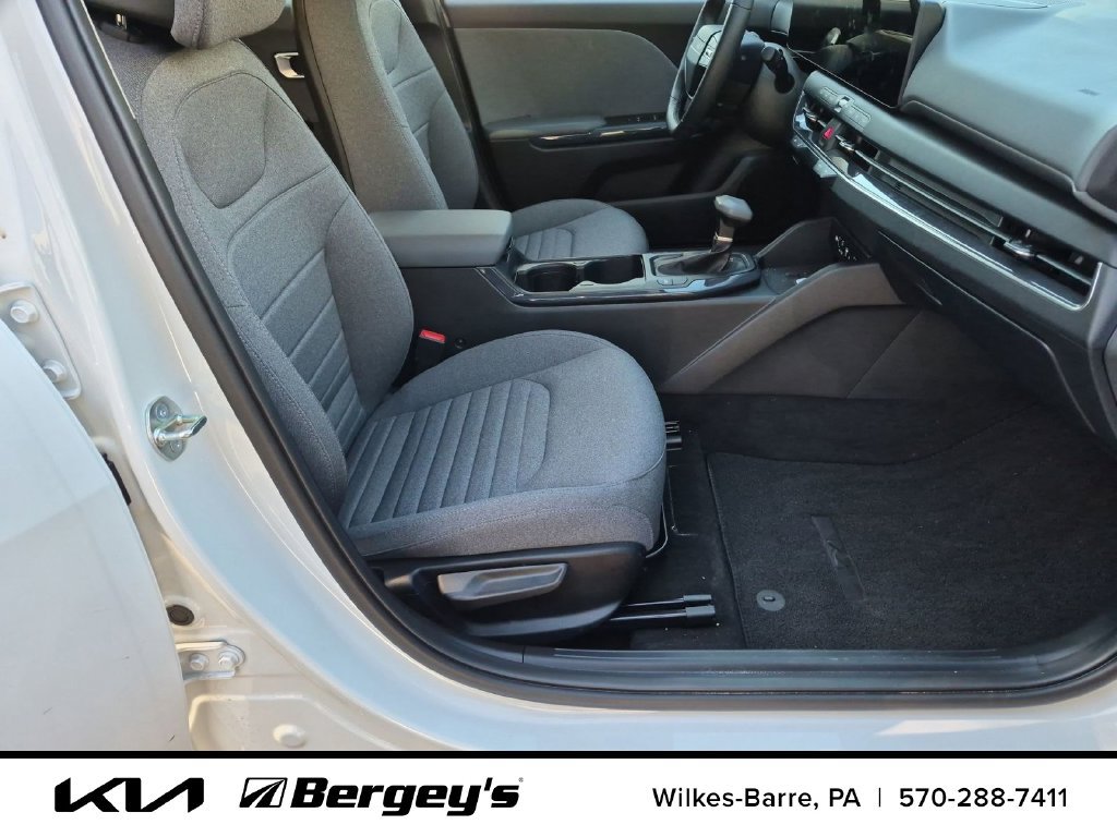 Certified 2025 Kia K4 EX FWD image 34