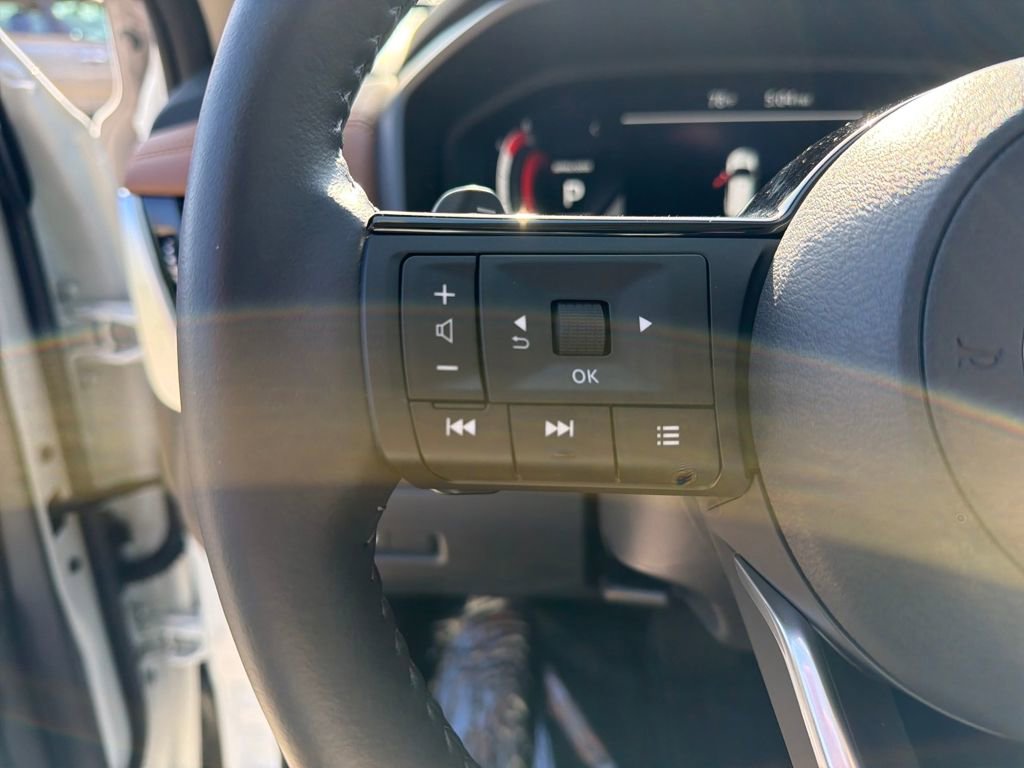 Used 2024 Nissan Rogue Platinum w/ Platinum Premium Package image 23