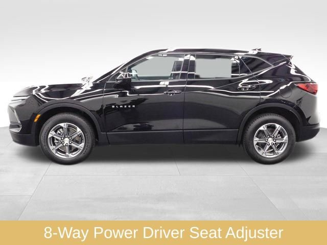 Used 2025 Chevrolet Blazer LT image 6