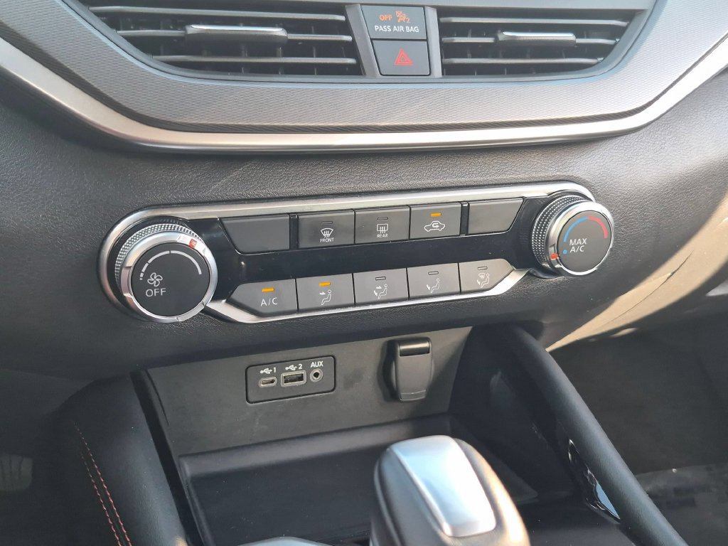 Used 2025 Nissan Altima 2.5 SV FWD image 18