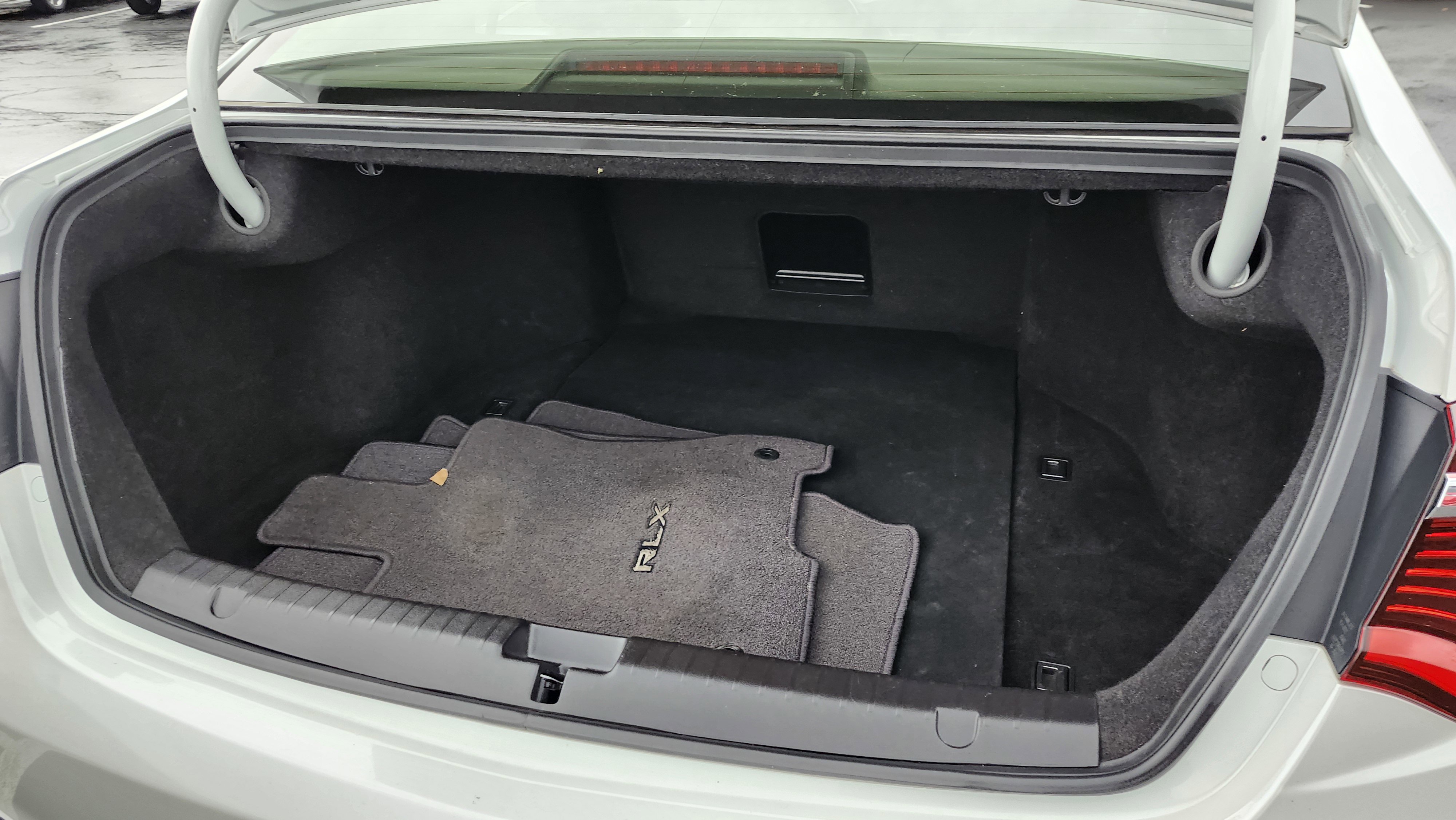 Used 2018 Acura RLX w/ Technology Package image 24