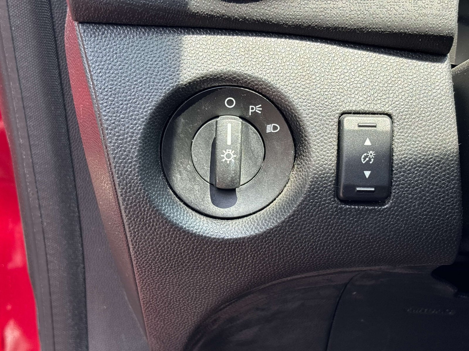 Used 2013 Ford Fiesta SE FWD image 16